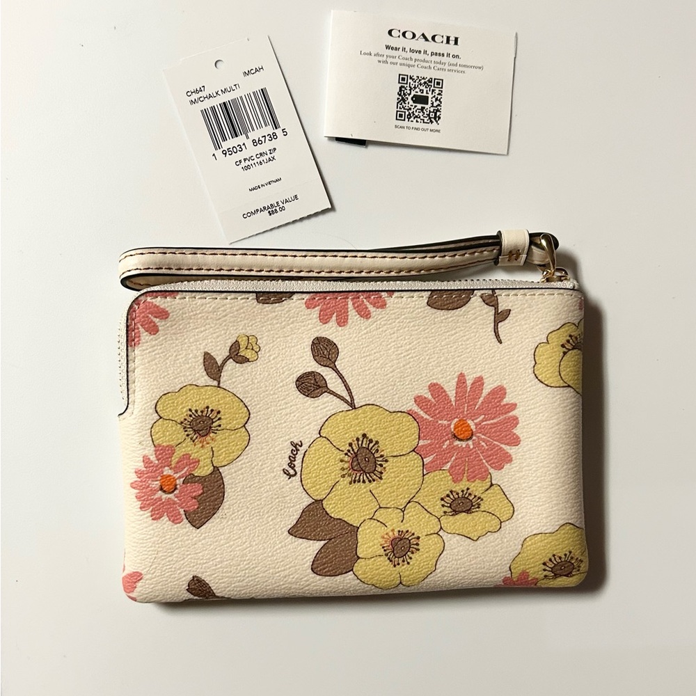 Authentic Coach Wristlet Floral Print NWT - Picture 5 of 5